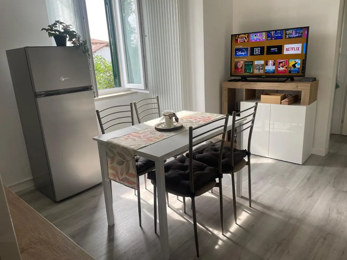 דירות ורונה Residenza Il Melograno Fiera 0*,  איטליה